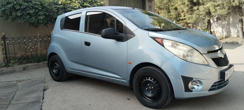 Продам Спарк 2011