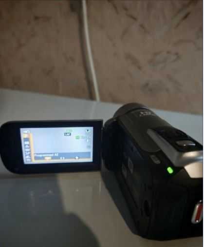 Видеокамера Canon Legria HF r16