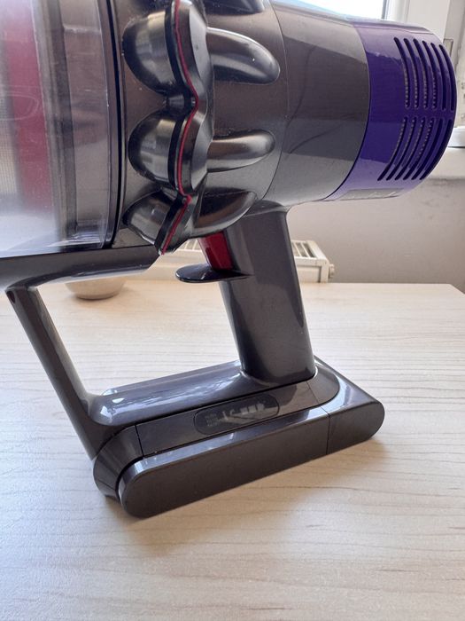Aspirator Dyson V10
