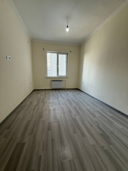 Motrid 3 xonali uy sotiladi