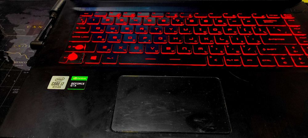 Продаёся ноутбу игравой MSI Thin i7-1070H DDR4 16GB SSD 512GB GTX 6GB