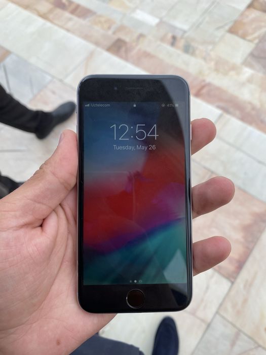 Iphone 6 sotiladi