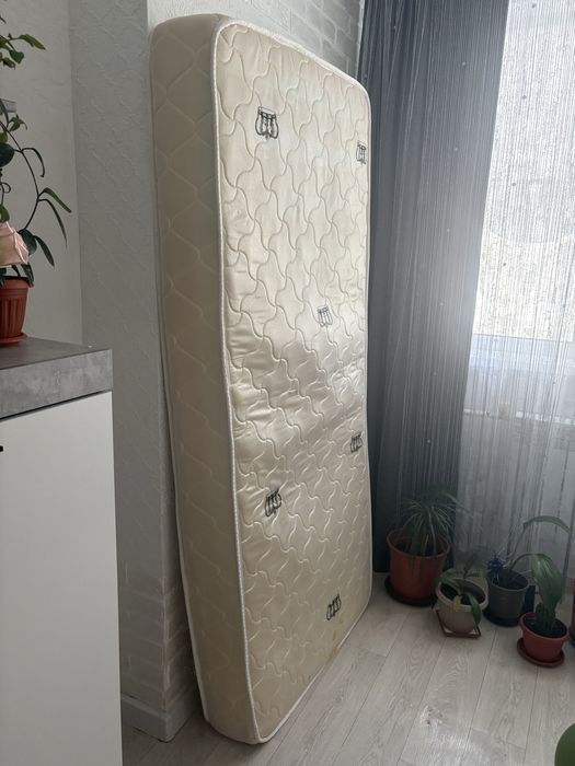 Матрас односпальный 220х90