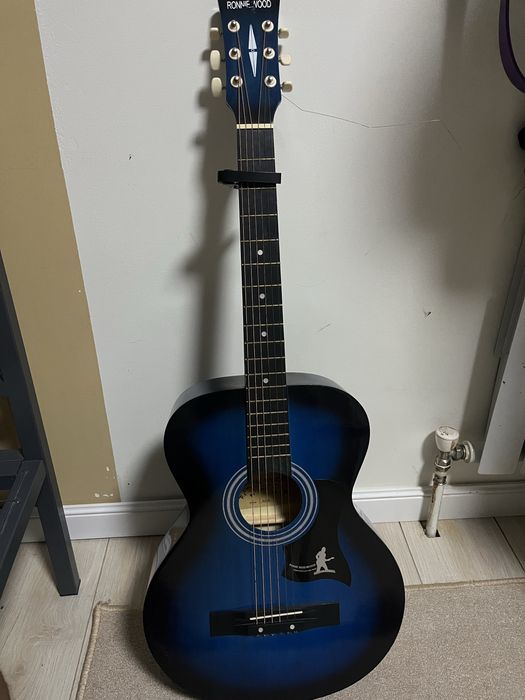 Гитара сатылады