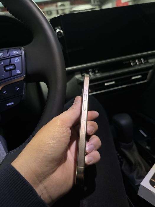 Продам IPhone 16 PRO 512GB