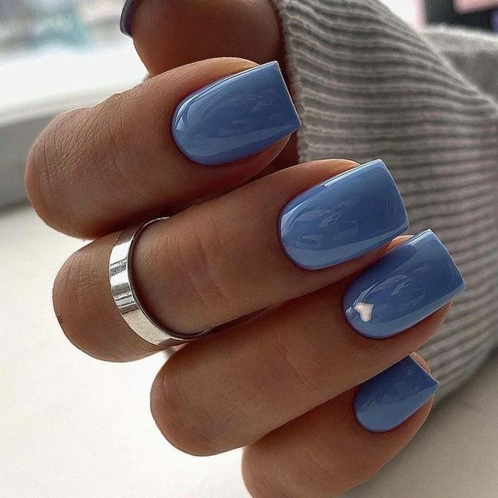 Маникюр, педикюр, наращивание ногтей