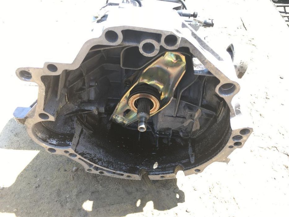 Cutie Viteze Manuala in 5 Trepte Audi A4 B5 1.8 1997 - 2001 Cod DWA