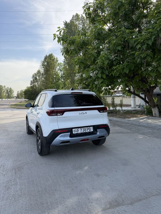 KIA sonet 2025 3 pozitsya