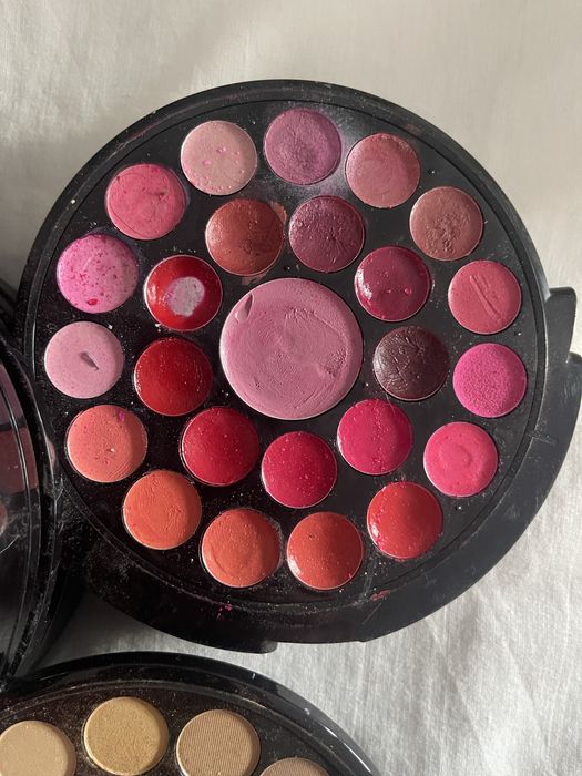 2 seturi machiaj douglas