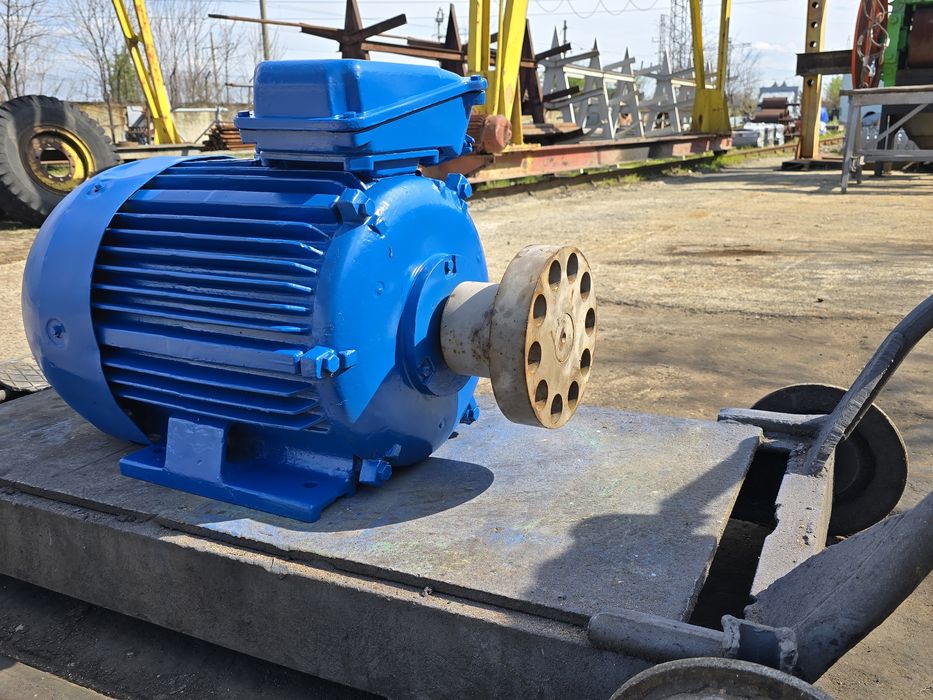 Асинхронен Ел. Двигател / Електромотор - 22квт / 1480 / 985 об.мин