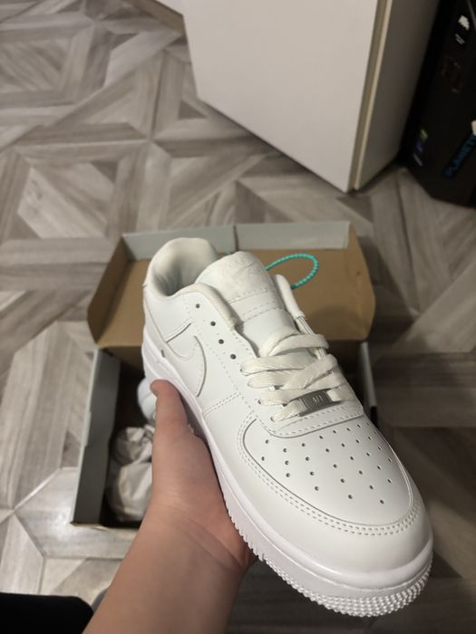 Air force 1 withe