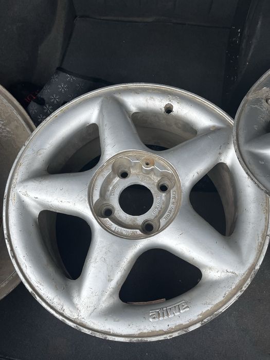 Продам генератор. И титанки.