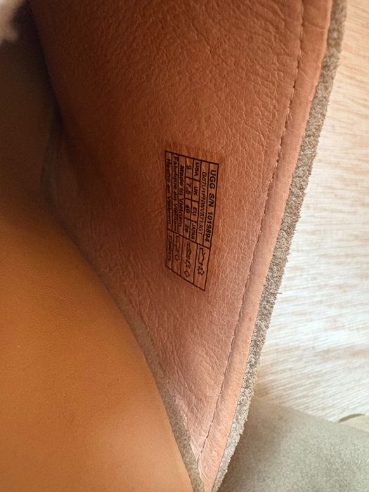 Нови UGG чехли с платформа