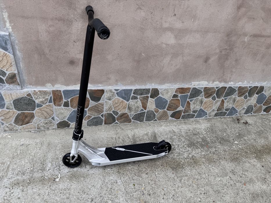 Trotineta Freestyle Scheme Ethic DTC Erawan V2 Brushe