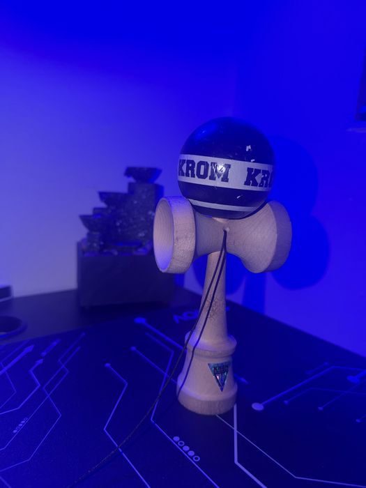 Kendama Krom Strogo