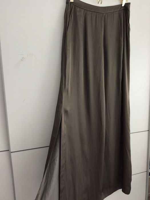 H&M сатениран панталон с цепки р-р С/М