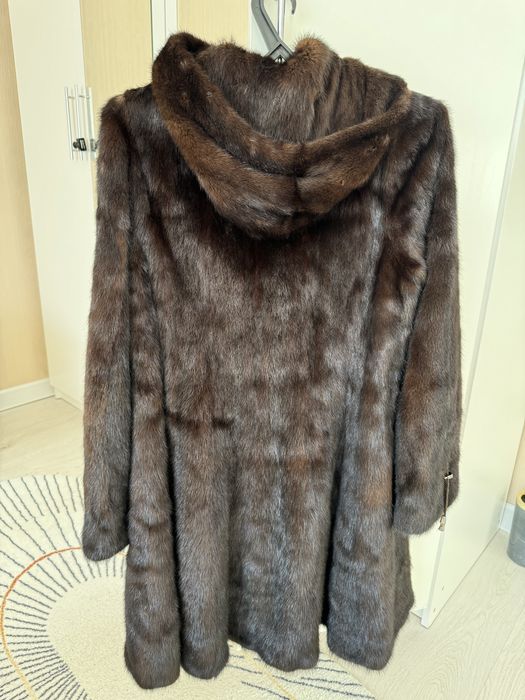 Продам норковую шубу