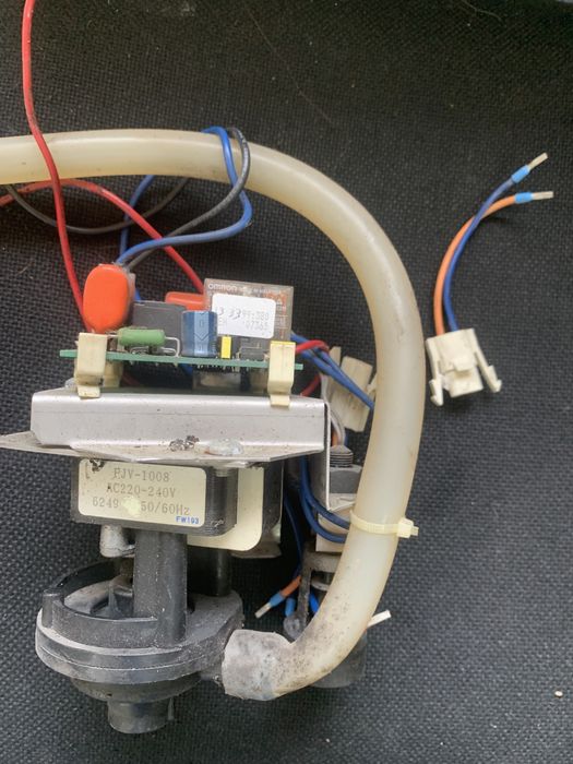 Pompa condens ventiloconvector