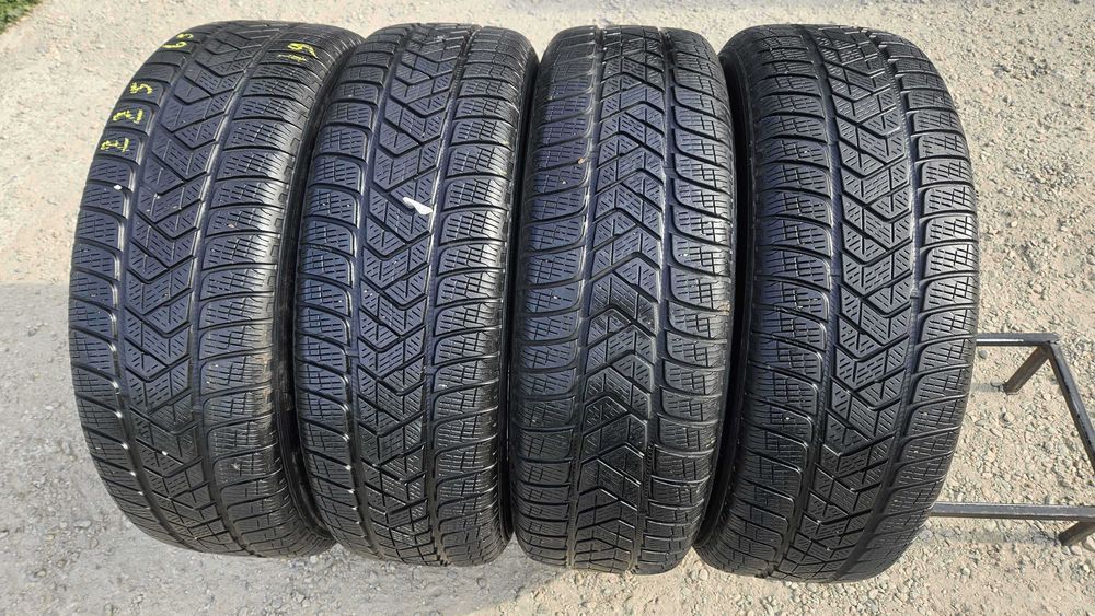 225/65 R17 • Iarna • Pirelli Scorpion Winter 102T | 4 buc | Pret/buc