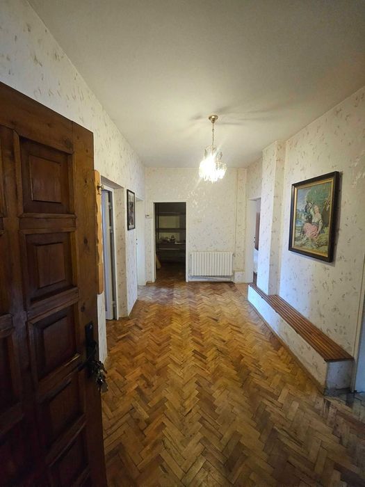 Продава се Тристаен апартамент в Казанлък - 90 кв.м за 1190 €/кв.м - Снимка #6