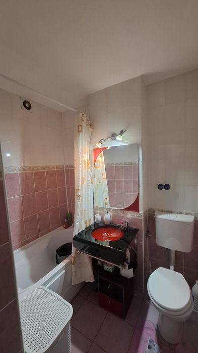 Garsoniera de închiriat