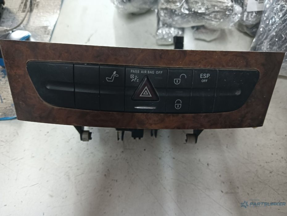 Buton Avarie/Esp/Blocaj Usi Mercedes-Benz Cls (C219) [ 2004 - 2011 ] O
