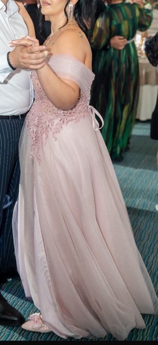 Rochie de nasa facuta le comanda