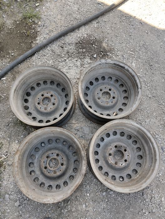 Диски Мерседес 190  р15 продам