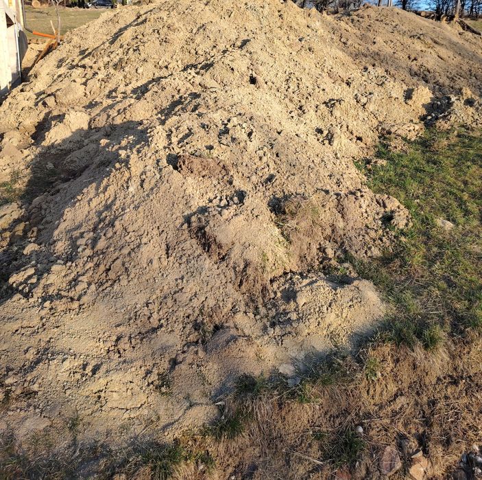 Ofer pământ umplutura in Baia Sprie