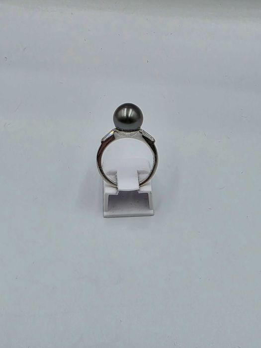 Inel de Aur 18k cu design modern