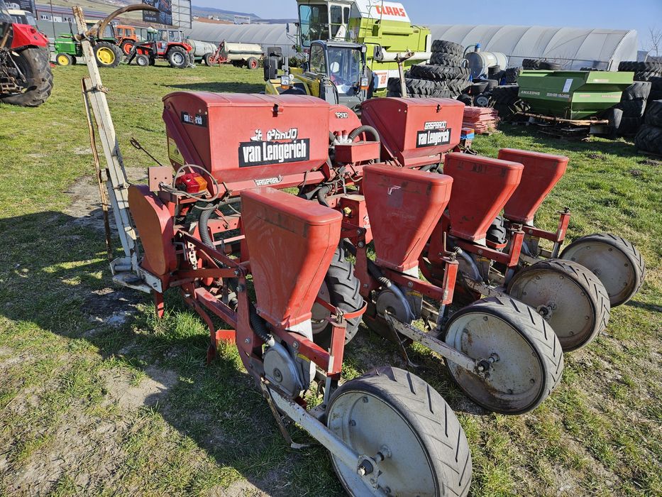 Semanatoare porumb 4 randuri  Maschio Gaspardo