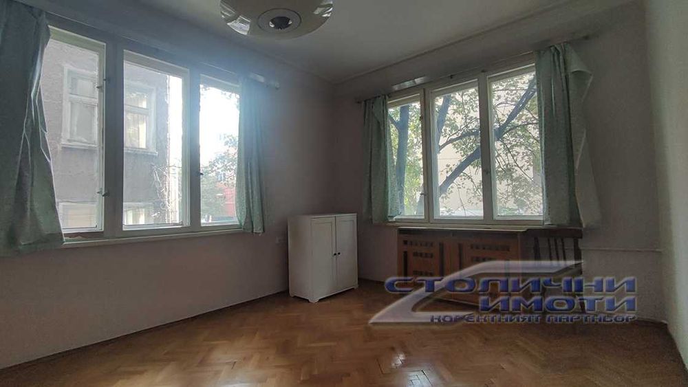 Дава се под наем Тристаен апартамент в София, Център - 80 кв.м за 433.5 € - Снимка #2