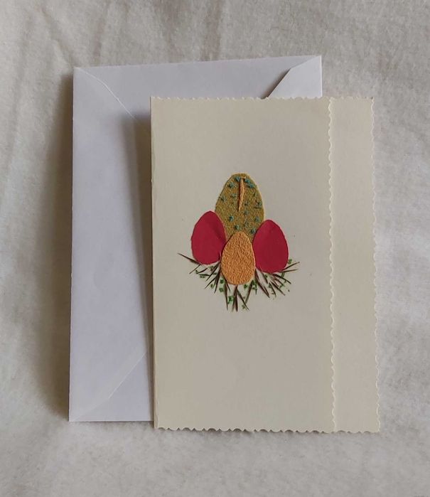 Felicitare Paște ouă din material pe carton