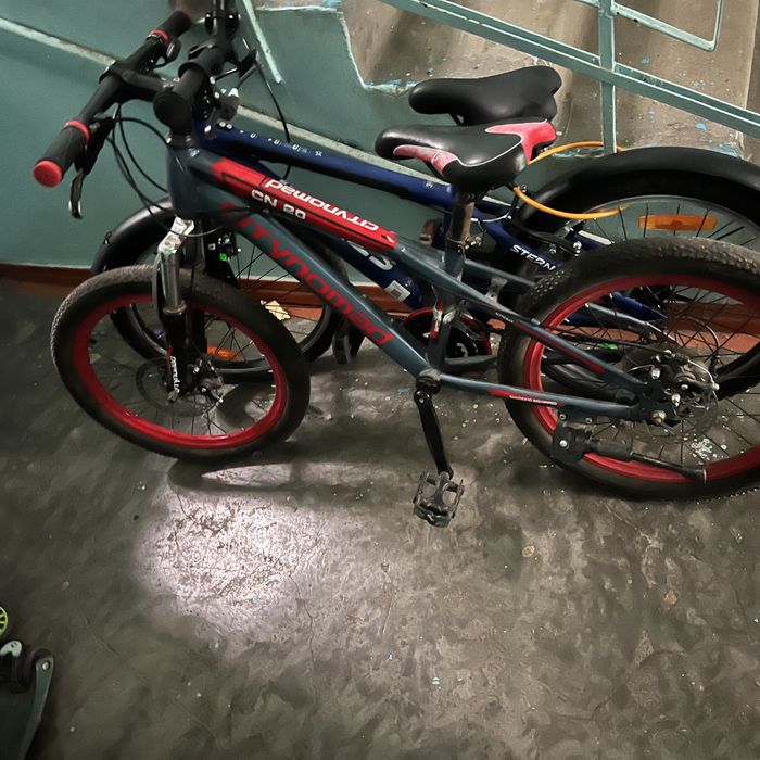 Детский красный велосипед бу