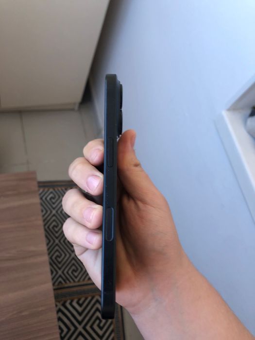 Iphone 16 Черный