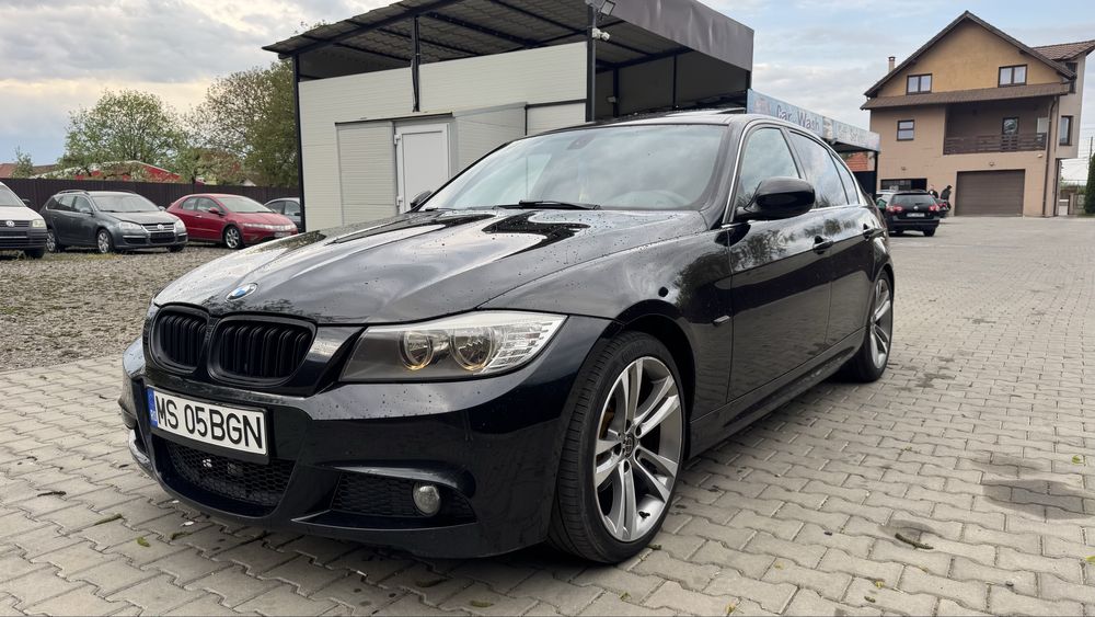 Bmw E90 318d•Automat•Trapa•M Paket •2011