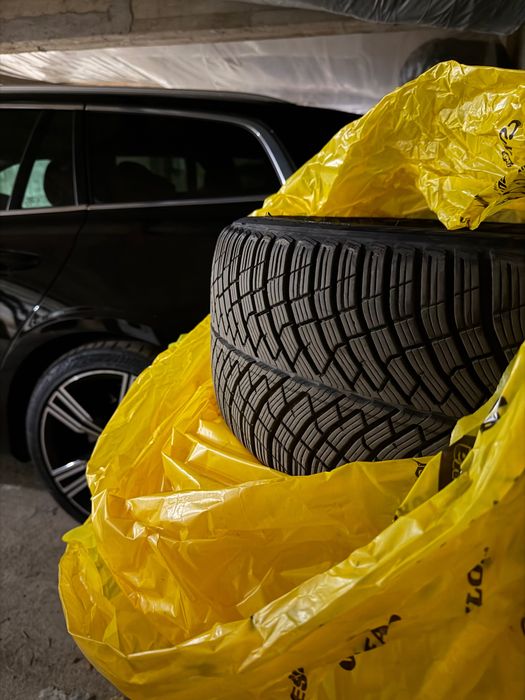 Зимни Гуми Pirelli P Zero Winter 2 235/40 R19