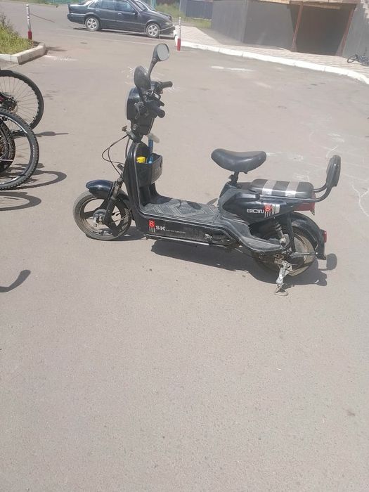 Продам  скутер электро
