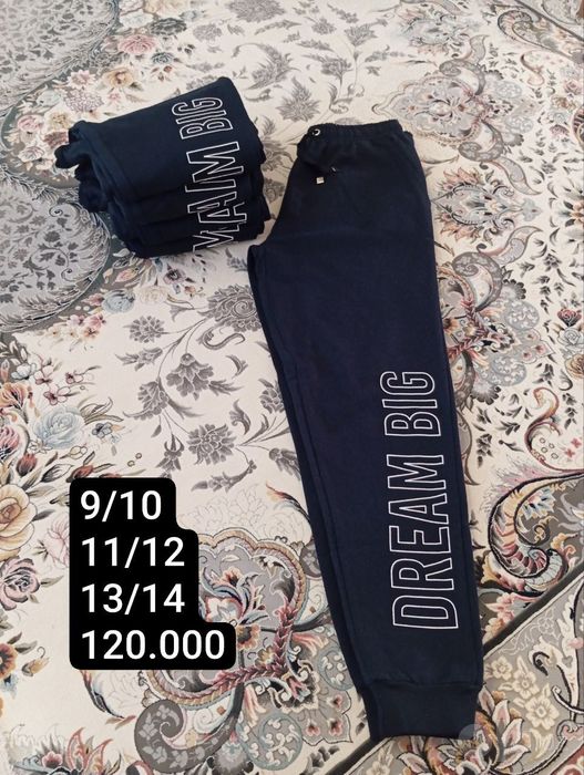 Продается джинсы , платье
