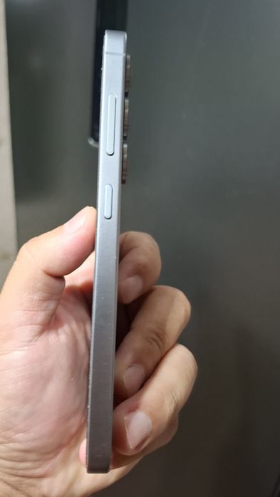 Продам SAMSUNG S25 650$