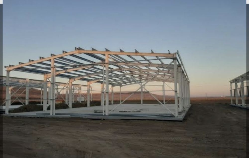 vând urgent hala metalica 12×21