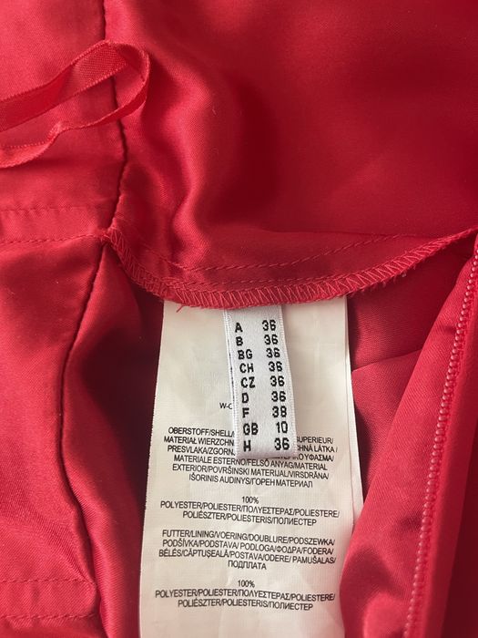 Jakes официална рокля