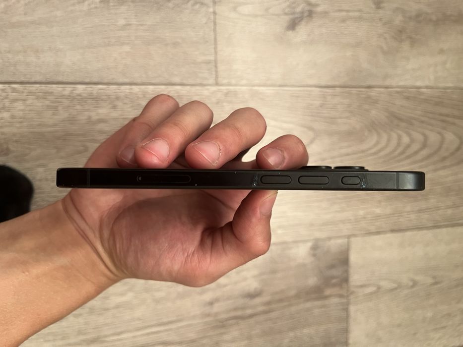 Продам iPhone 16 128gb 86%