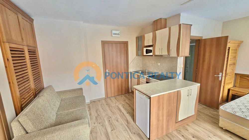 Тристаен апартамент в луксозен комплекс в Слънчев Бряг