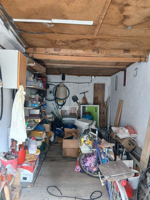 Garaj spatios de vanzare -Fetesti Gara