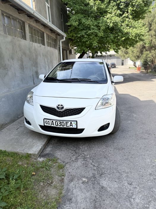 Toyota Yaris 2012