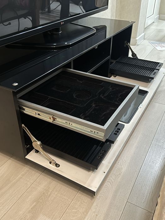 Тумба подставка под телевизор черная