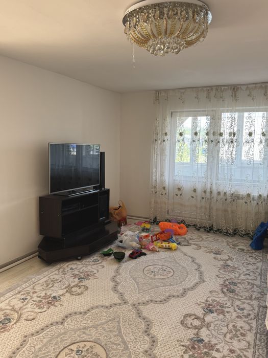 Продается 2-этажный дом в районе МЖК