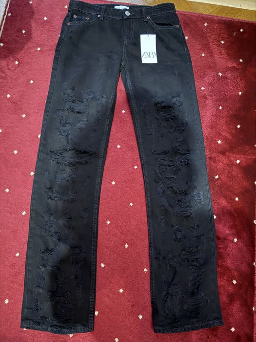 Blugi superbi cu taieturi 36 noi Zara