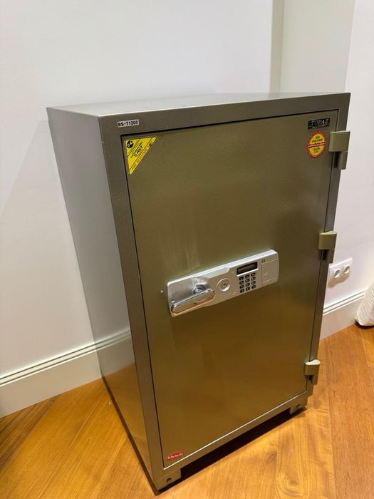 Сейф огнеупорный